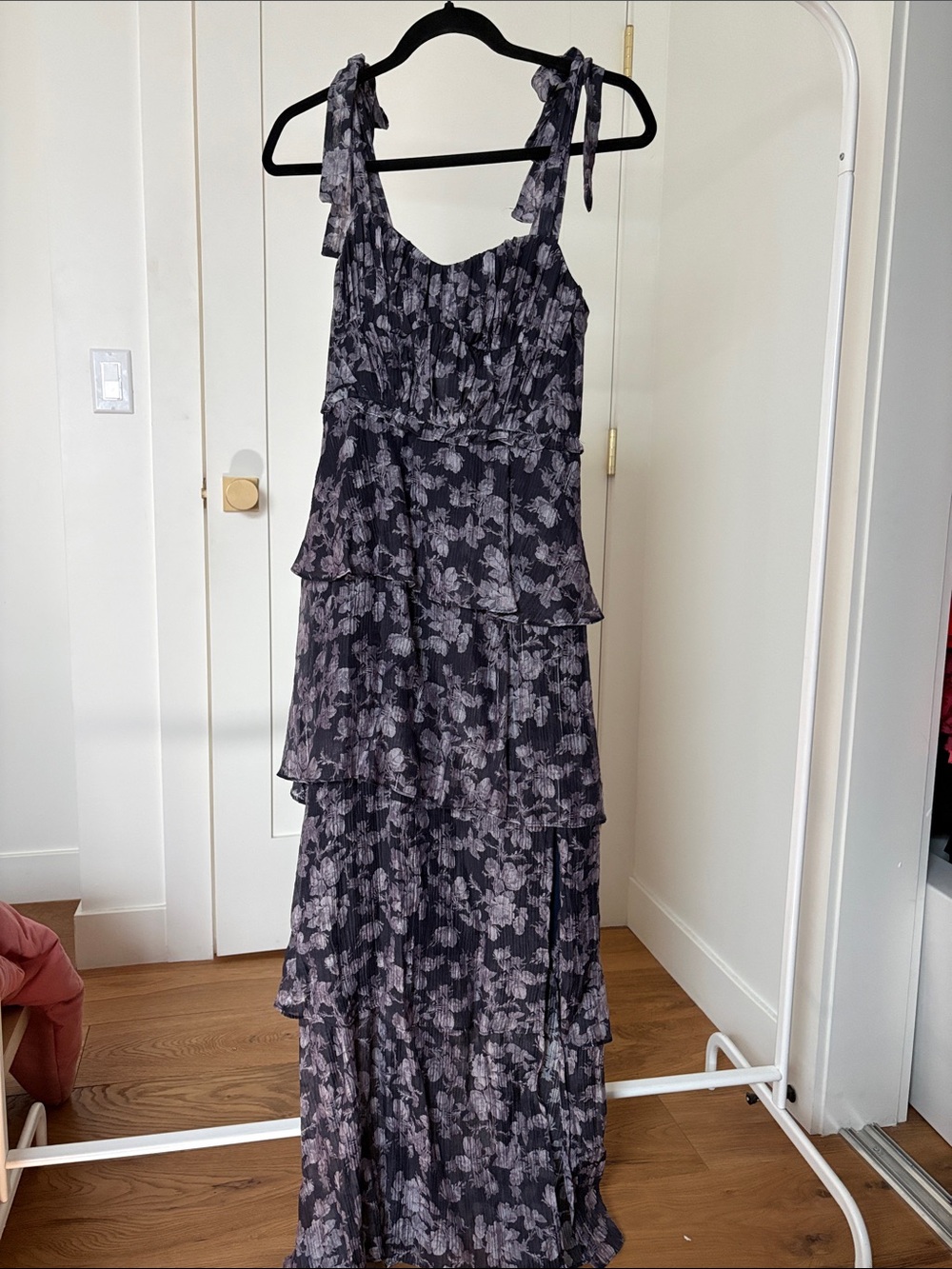 Astr Floral Tiered Tie-Shoulder Maxi Dress in Charcoal and Light Gray